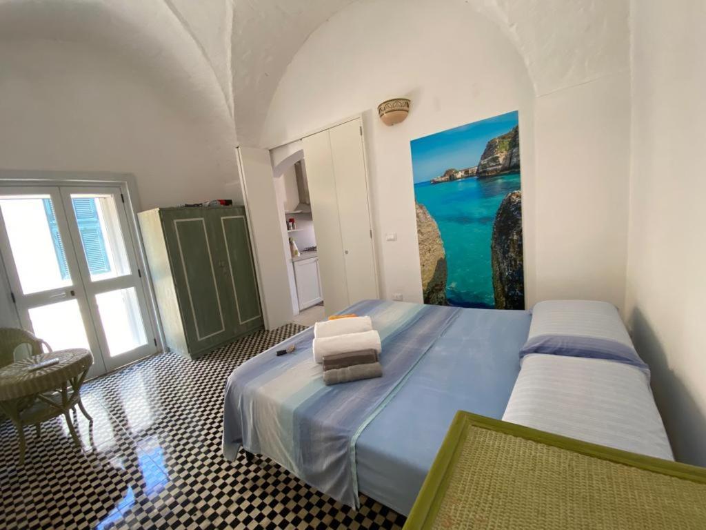 Casa Vacanze Illiria A Roca Vecchia Vicinissima Al Mare Екстер'єр фото